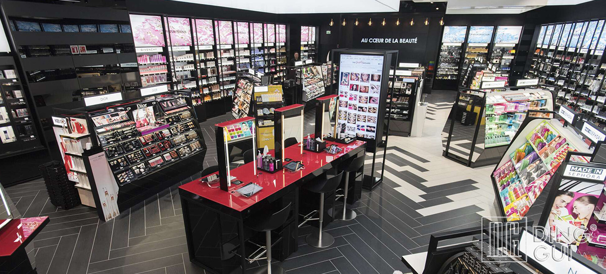 Luxury Cosmetic Store Display Showcase